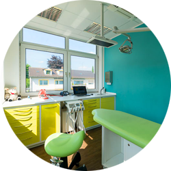Behandlungszimmer & Praxisräume beim Kinderzahnarzt